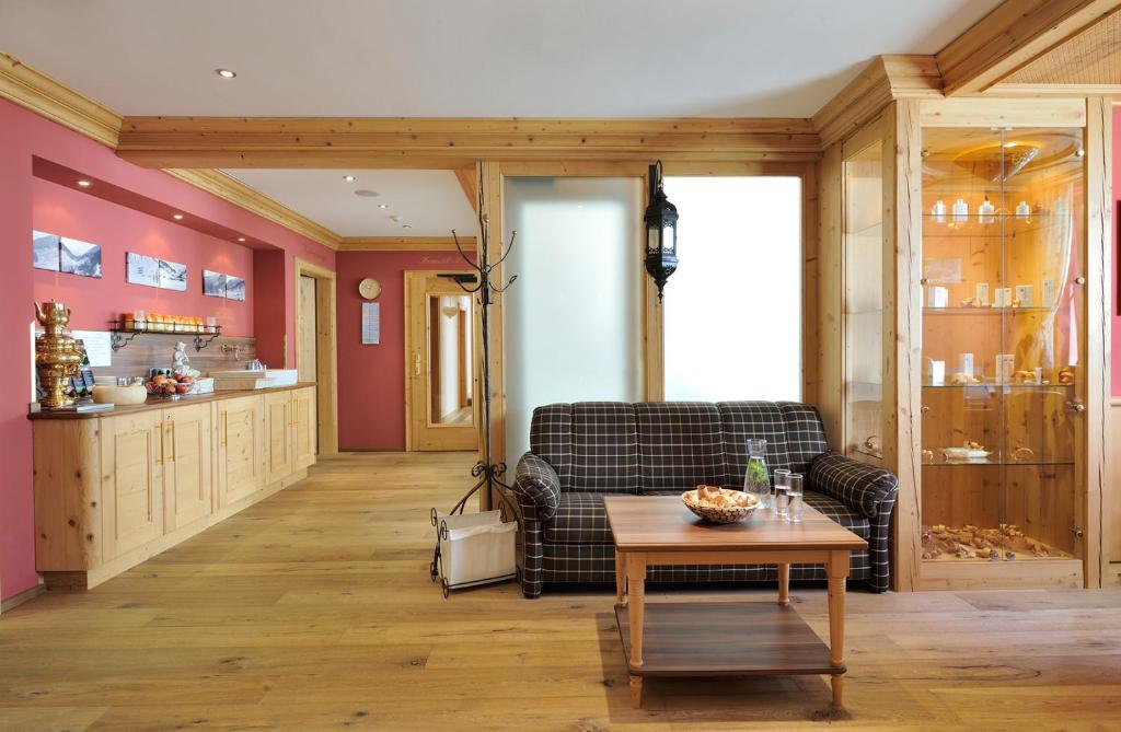 Hotel Alpenrose Zauchensee Exterior photo